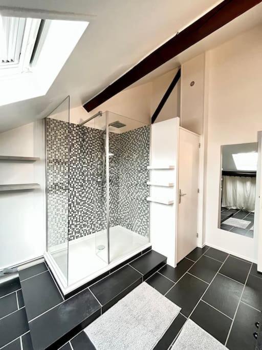 Dubai - Bel Appartement A Реймс Экстерьер фото
